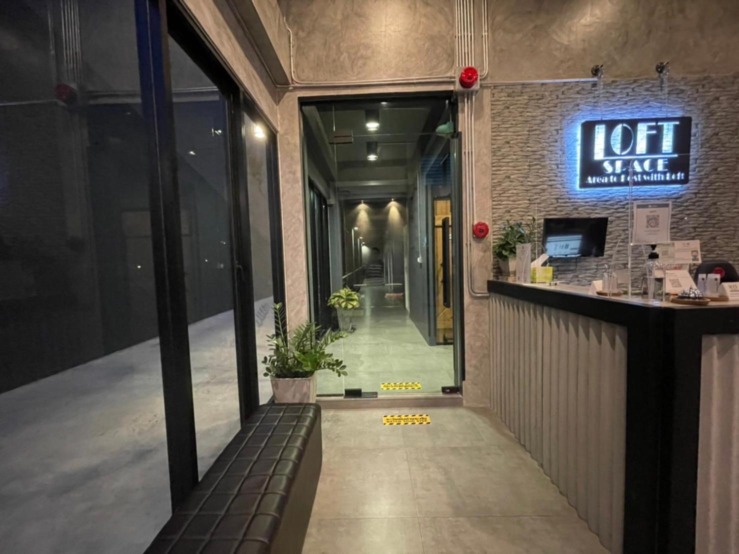 Loft Space Hotel 9/44