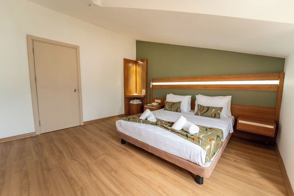 Hotel Santamarina 20/73
