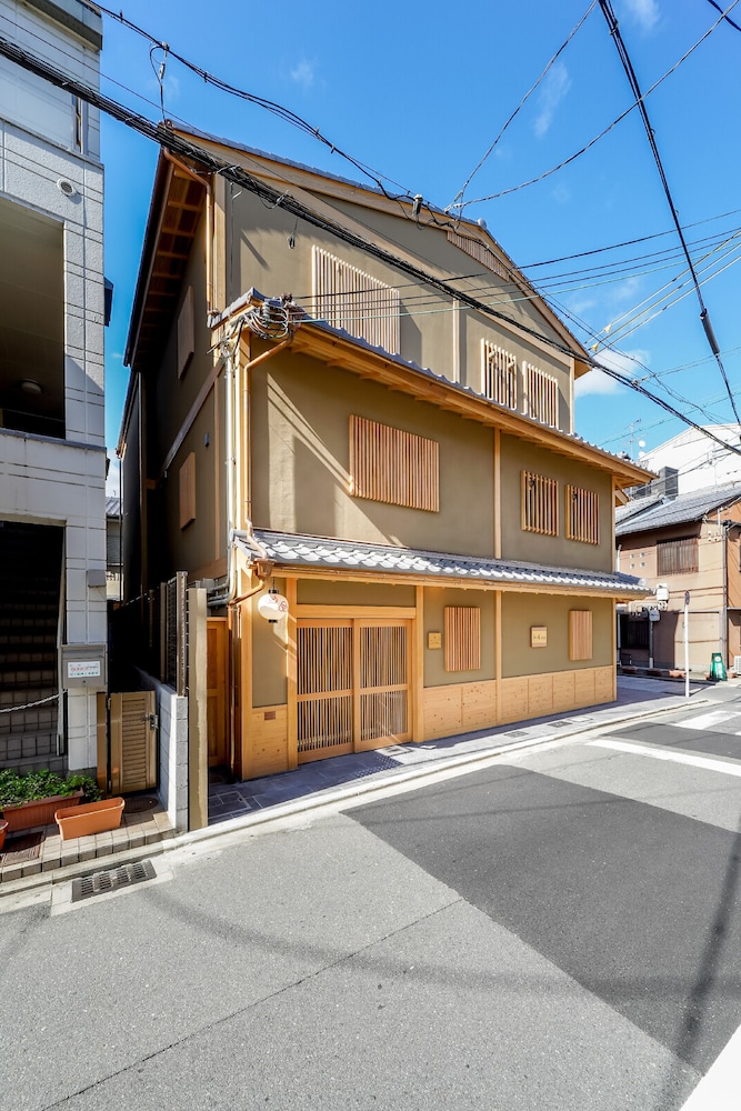 Resi Stay Tsubaki 56/67