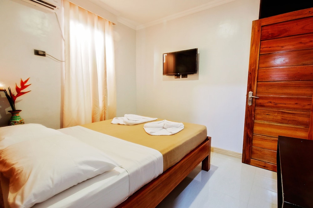 Hotel Lapira 43/61