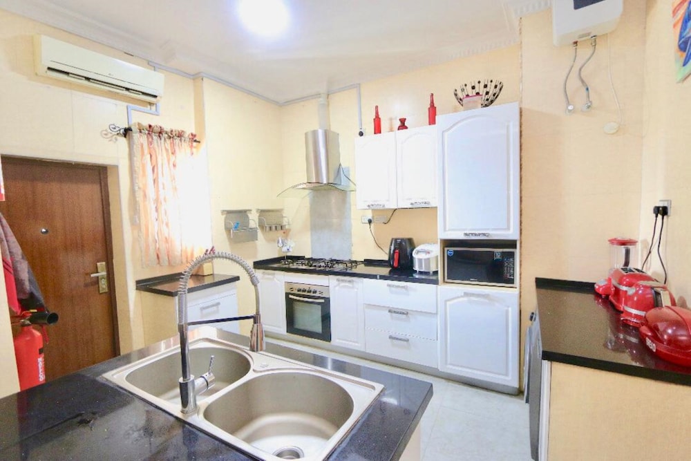 Droptop Suites photo3