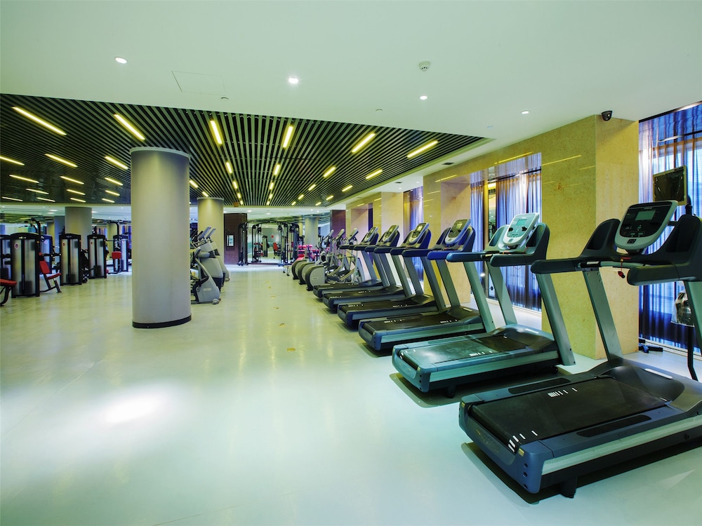 Universal Hotel Urumqi 16/33