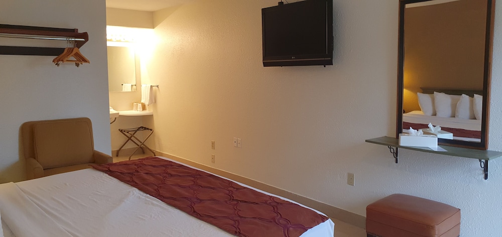 Garden Inn Homestead 42/81
