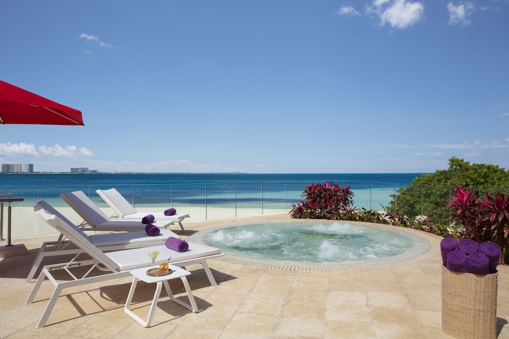 BREATHLESS CANCUN SOUL RESORT AND SPA 46/50