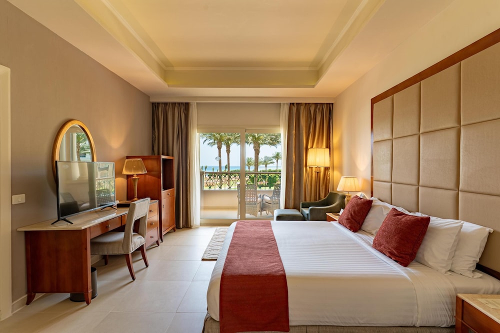 Baron Palace Sahl Hasheesh 17/50