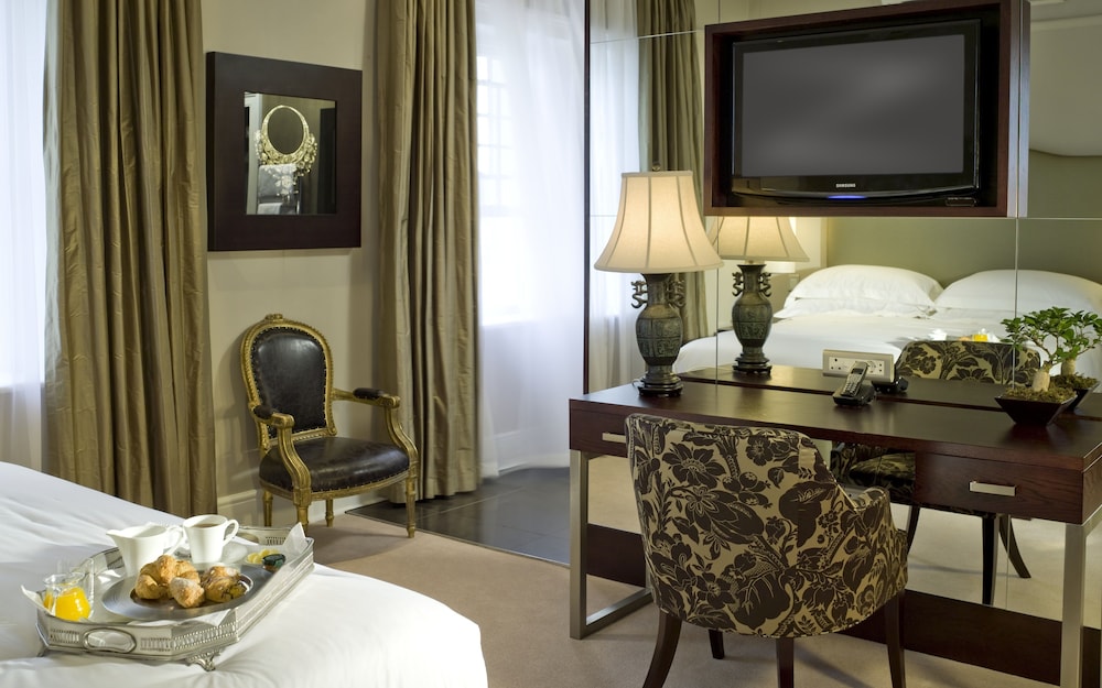 Dock House Boutique Hotel 38/49