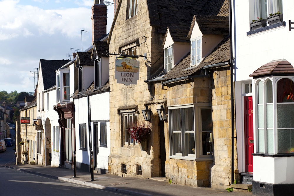 The Lion Inn 45/50