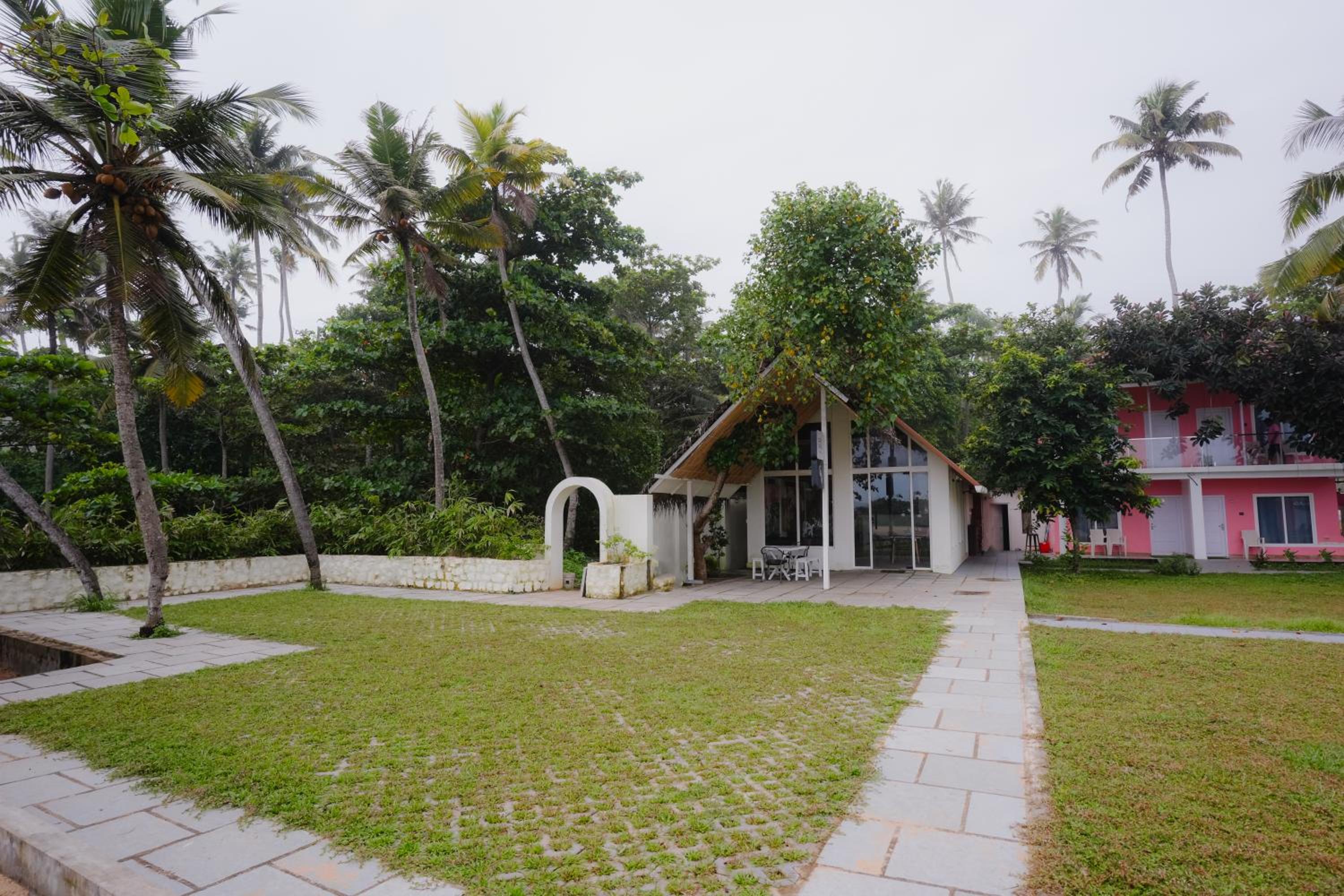 Beach House Varkala by Palmyra 23/33
