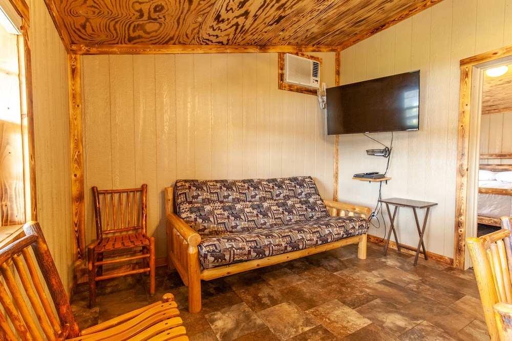 Ozark Village Resort 52/67