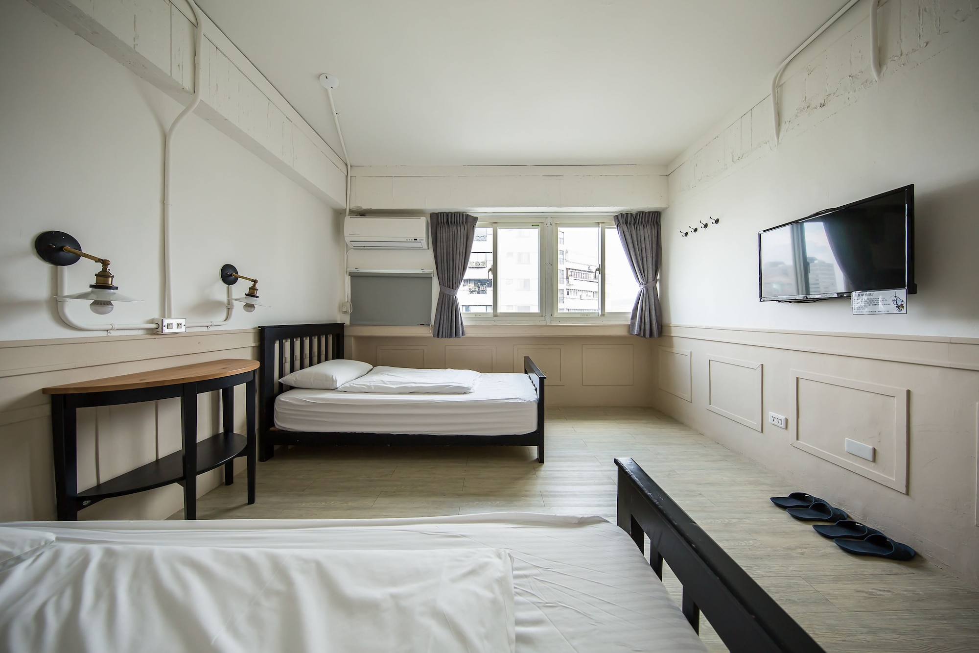 SUPERIOR, TWIN BEDS