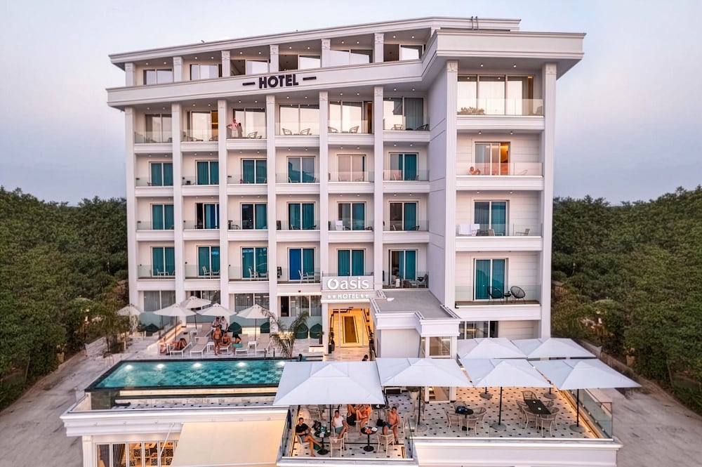 Hotel Oasis in SARANDE