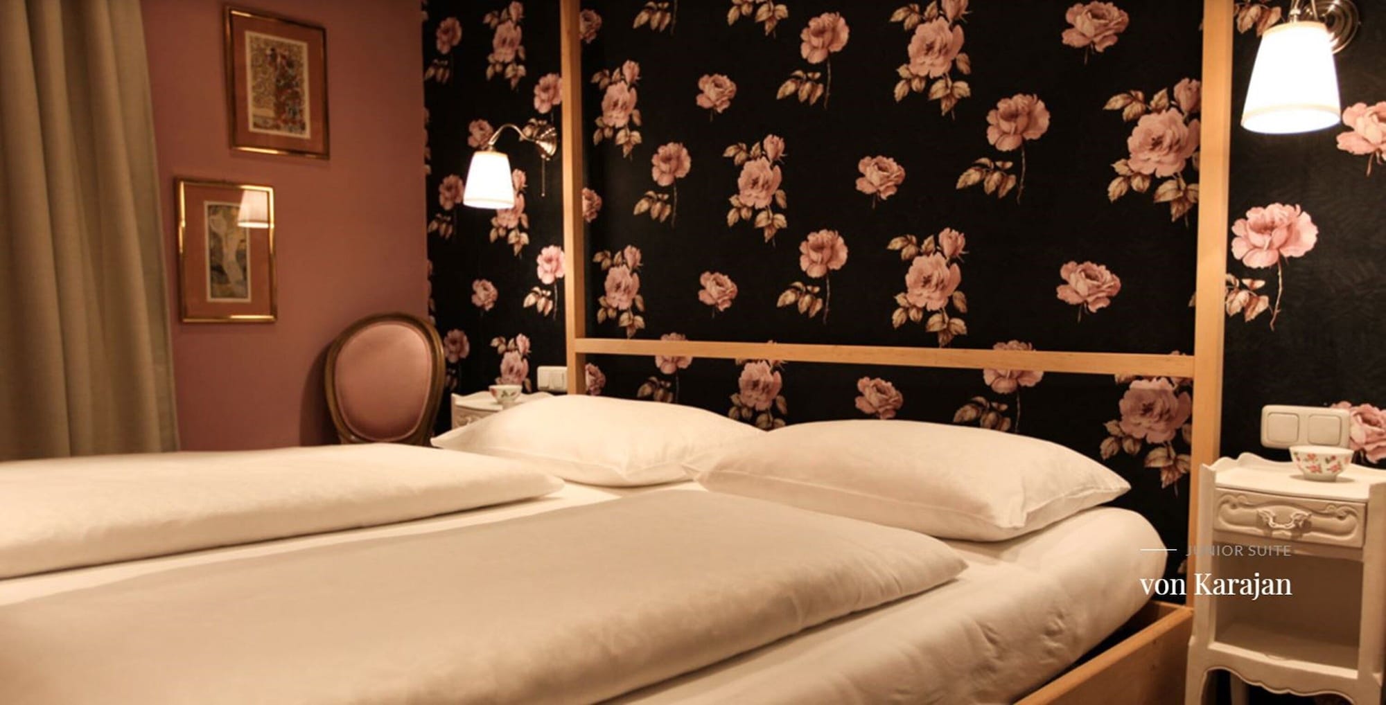 JUNIOR SUITE, DOUBLE BED, LIVING AREA