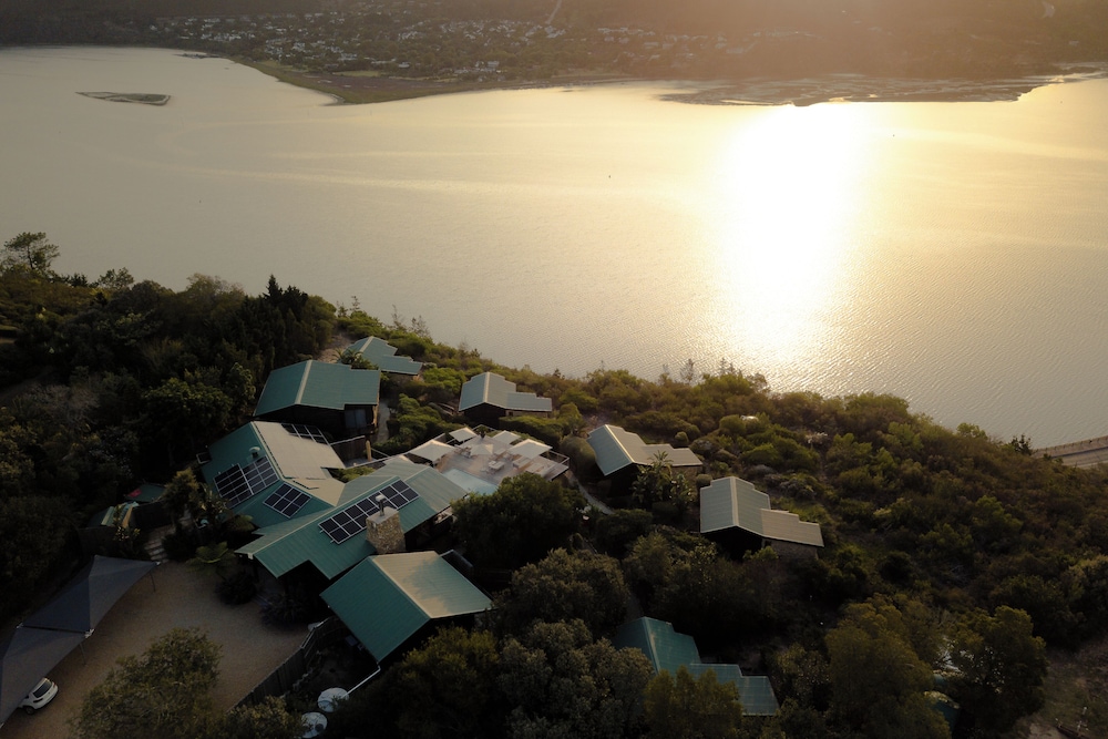 Elephant Hide of Knysna Guest Lodge 34/37