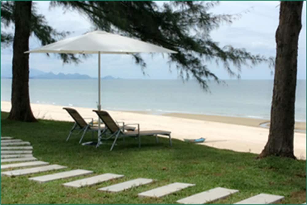 Greenseaviewresort Bangsaphan 38/50