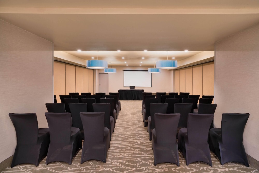 La Quinta Inn & Suites by Wyndham Glenwood Springs 46/56