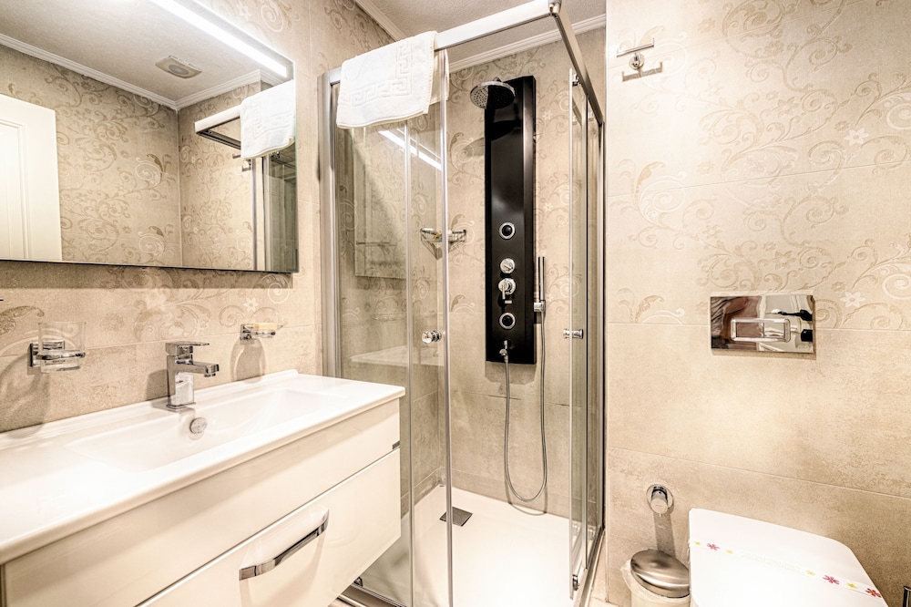 Bademli Konak Otel 30/32