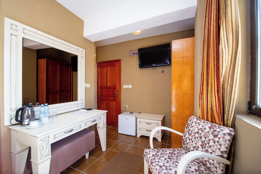 Hotel Kuc 50/50