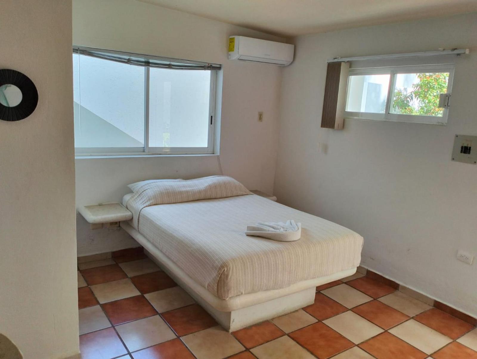 OYO Hotel Dos Mundos Aeropuerto Internacional de Cozumel 27/56