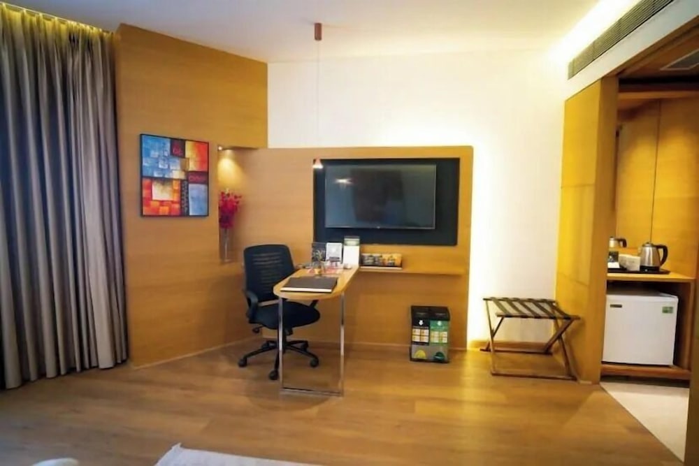 The Fern Residency Jamnagar 32/50