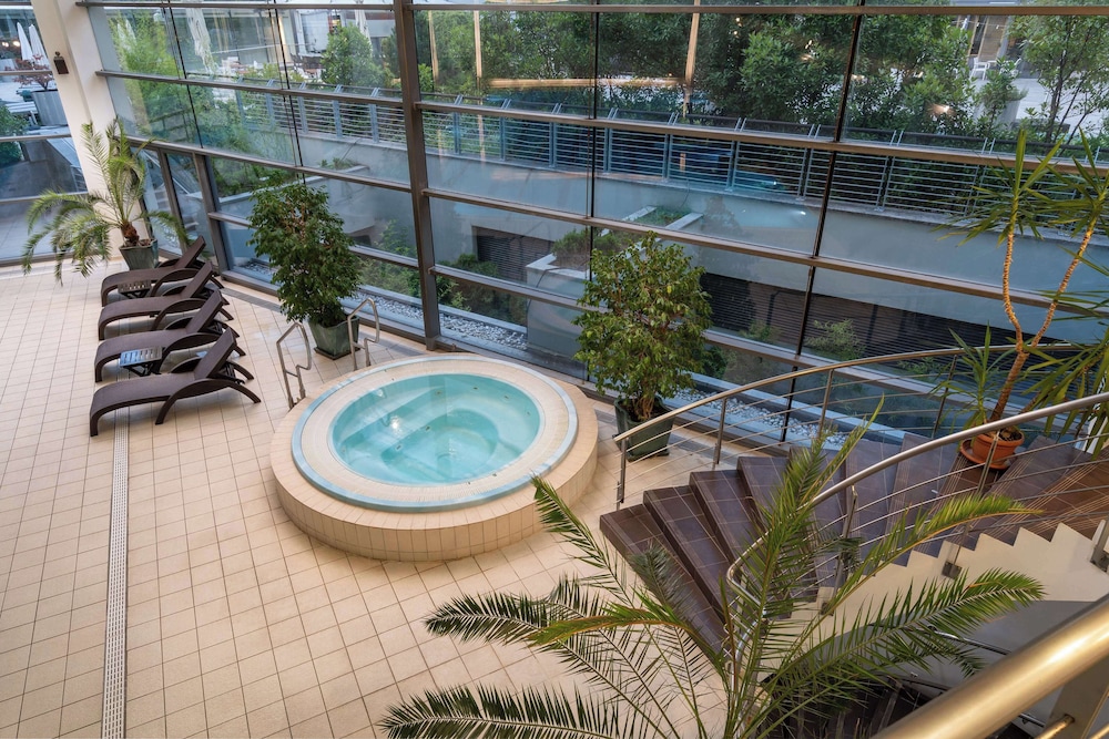 Park Inn By Radisson Bucharest Hotel And Residence 45/48