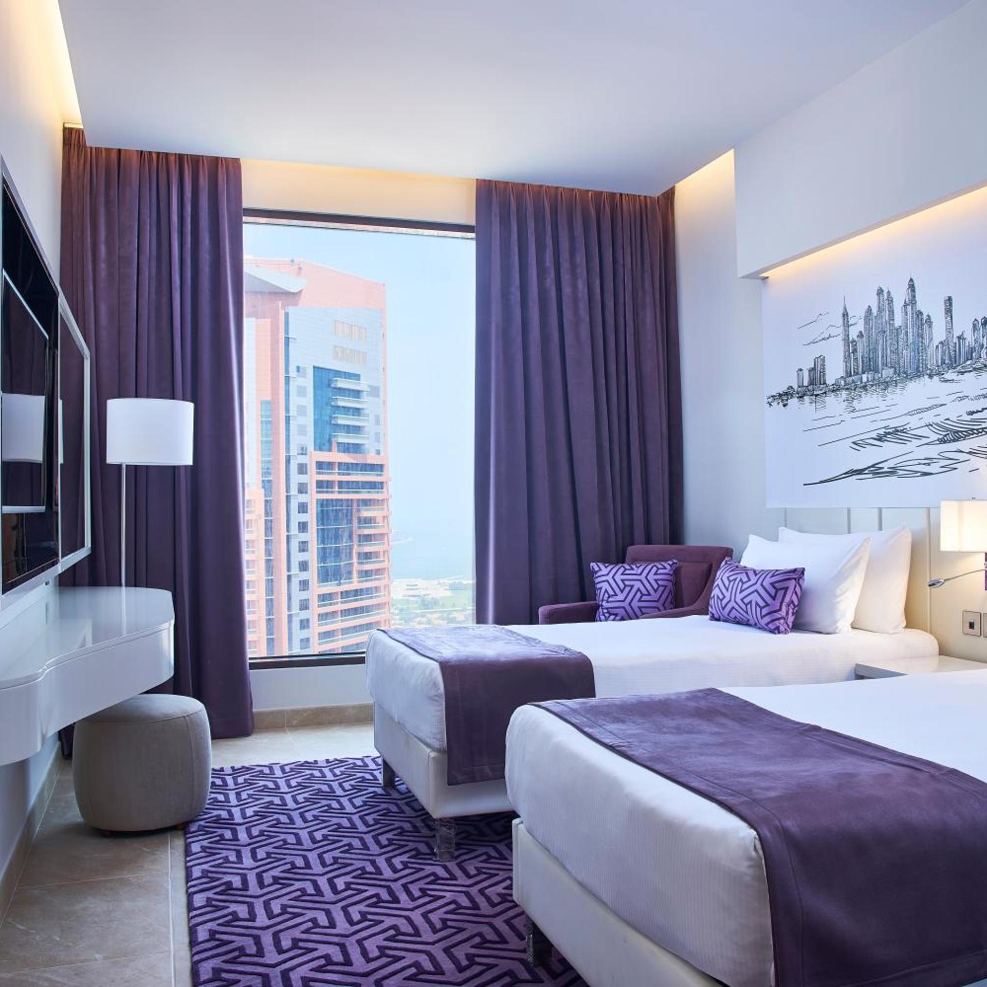 2 Bedrooms, Prestige, Suite, Skyline View