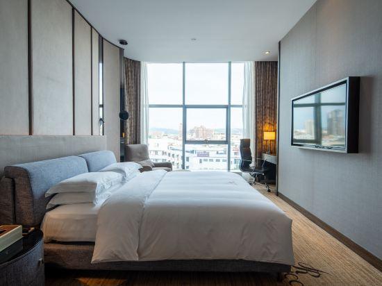 Elegant, Suite