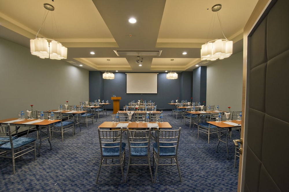 Selene Beach And Spa Hotel - Adults Only 38/50