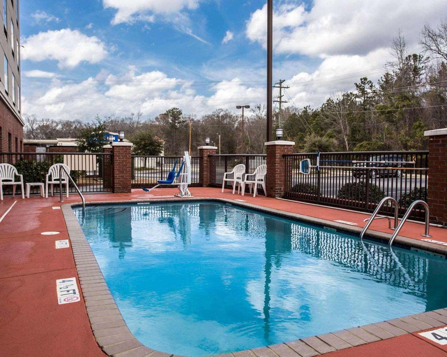 Comfort Inn and Suites Lumberton Central I-95 3/15