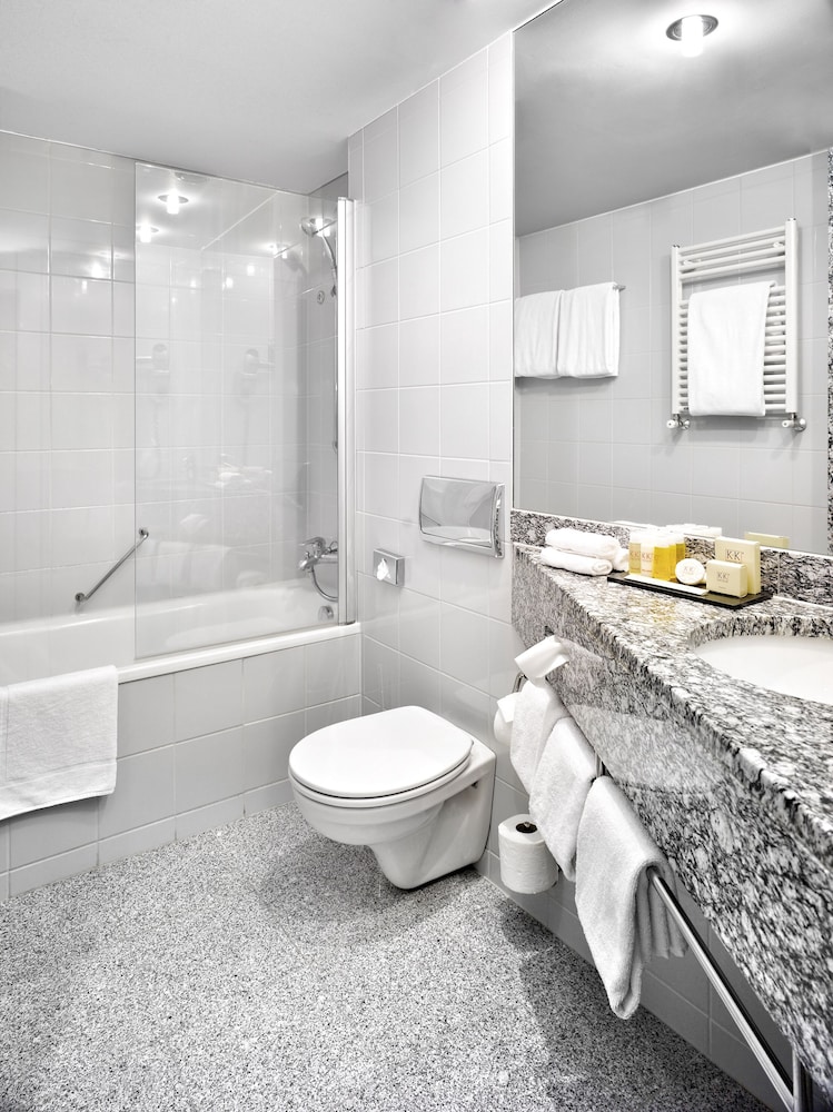 K+K Hotel George Kensington 11/67