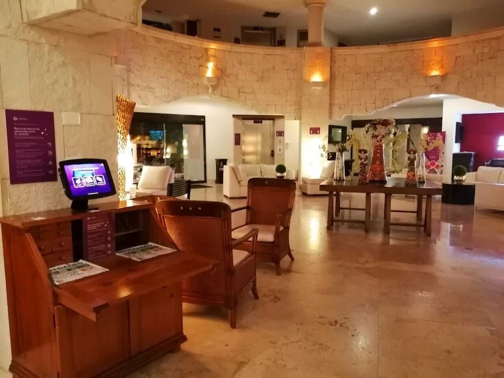 Adhara Hacienda Cancun 45/69