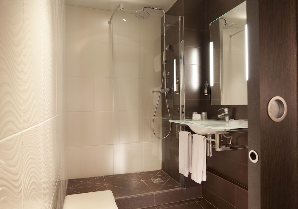 Best Western Anjou Lafayette Opera 7/45