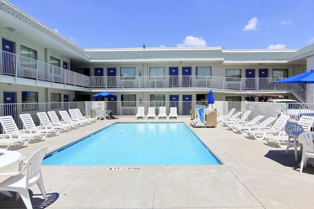 Motel6 Austin, TX photo1
