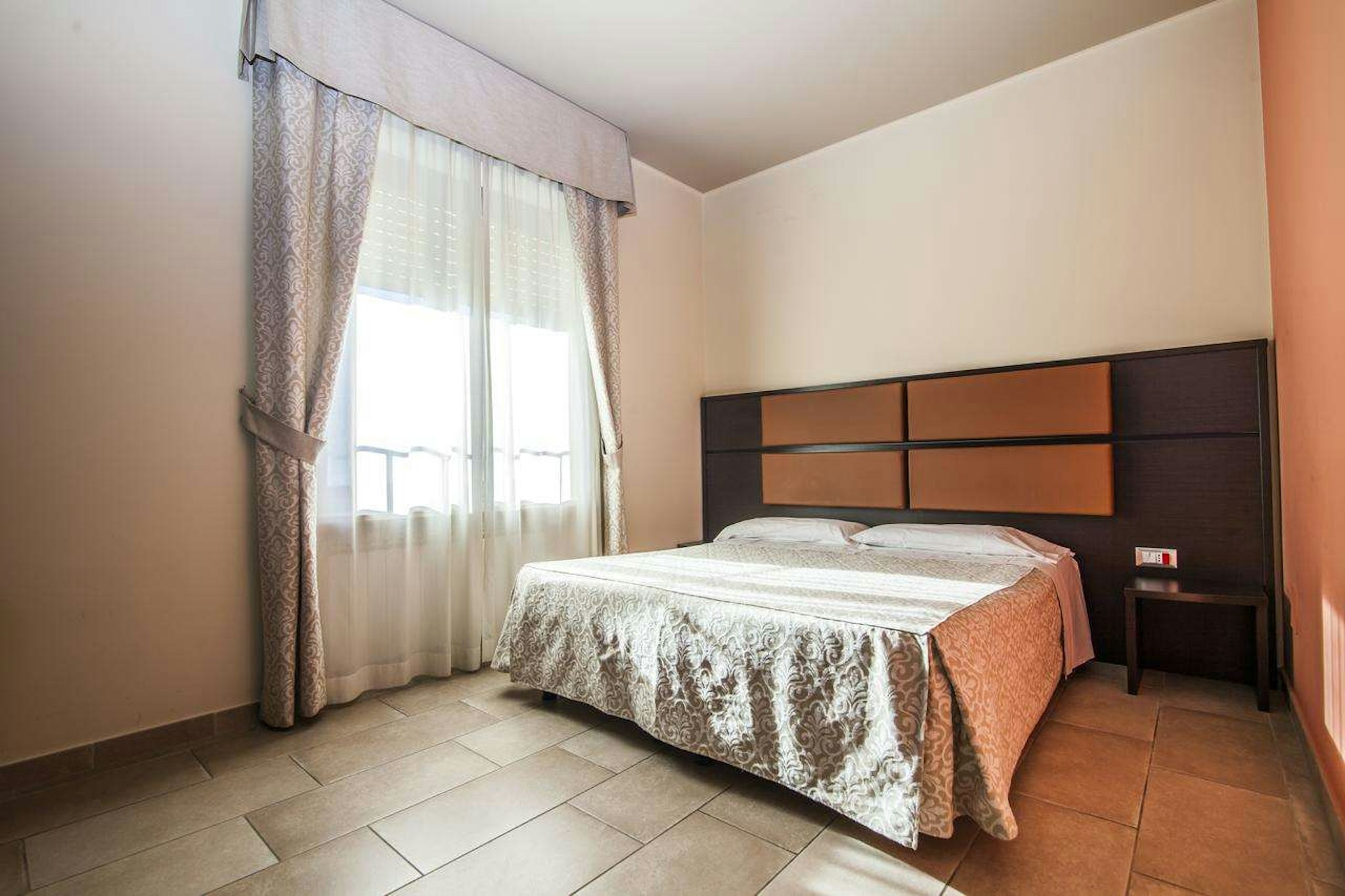 HOTEL PORTA RIVERA 9/39