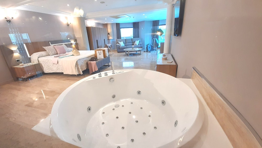 HOTEL PLAZA NUEVA 42/69