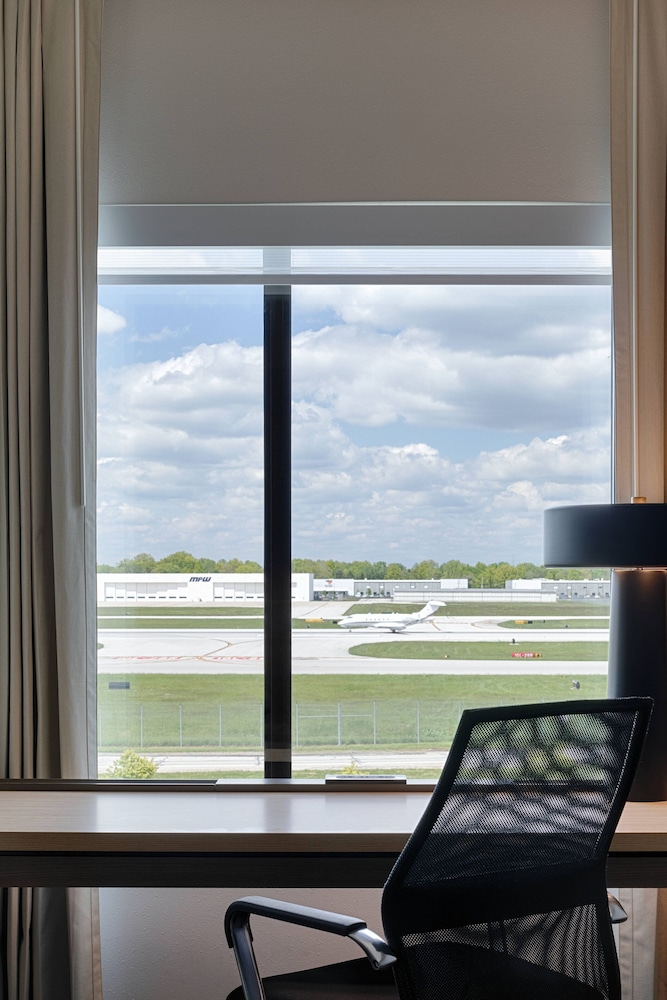 Residence Inn by Marriott Columbus Airport 41/42