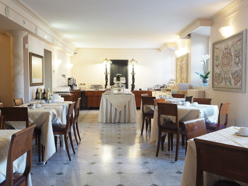 Hotel Europa 56/64