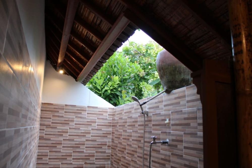 Kubu Reot Taman Asri 15/40
