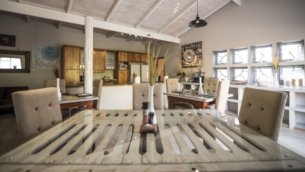 Organic Square Guesthouse 52/65
