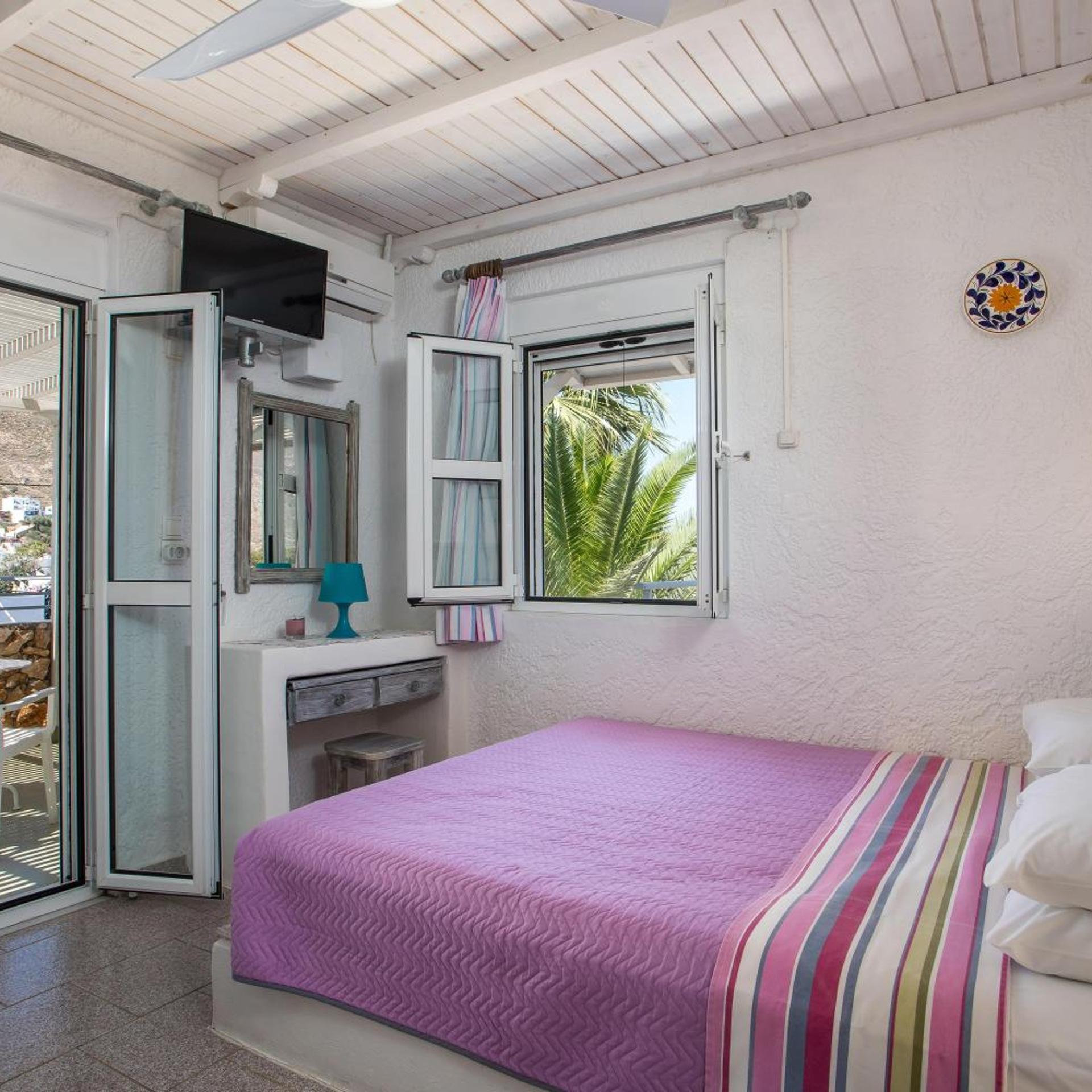Irini Hotel 17/63