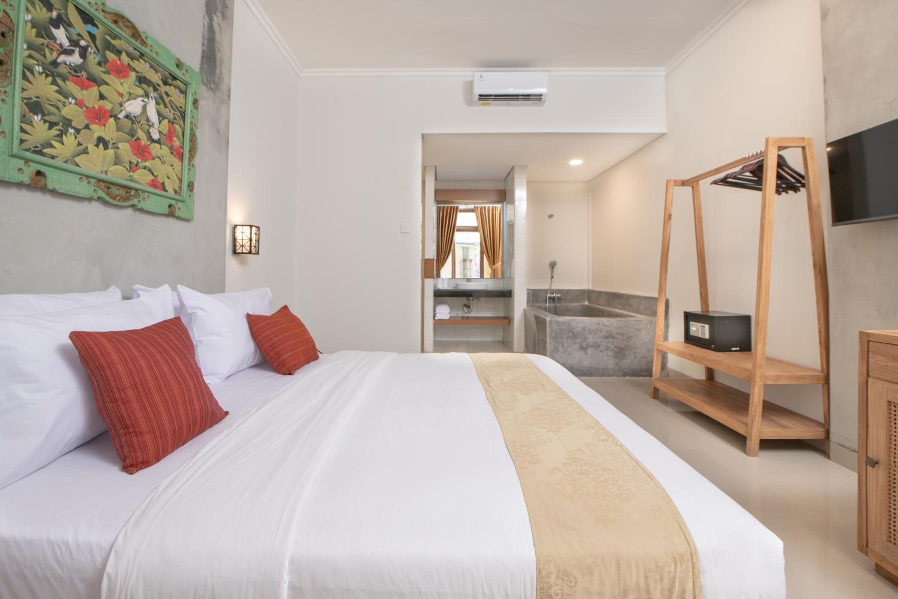 Deluxe, Double Bed