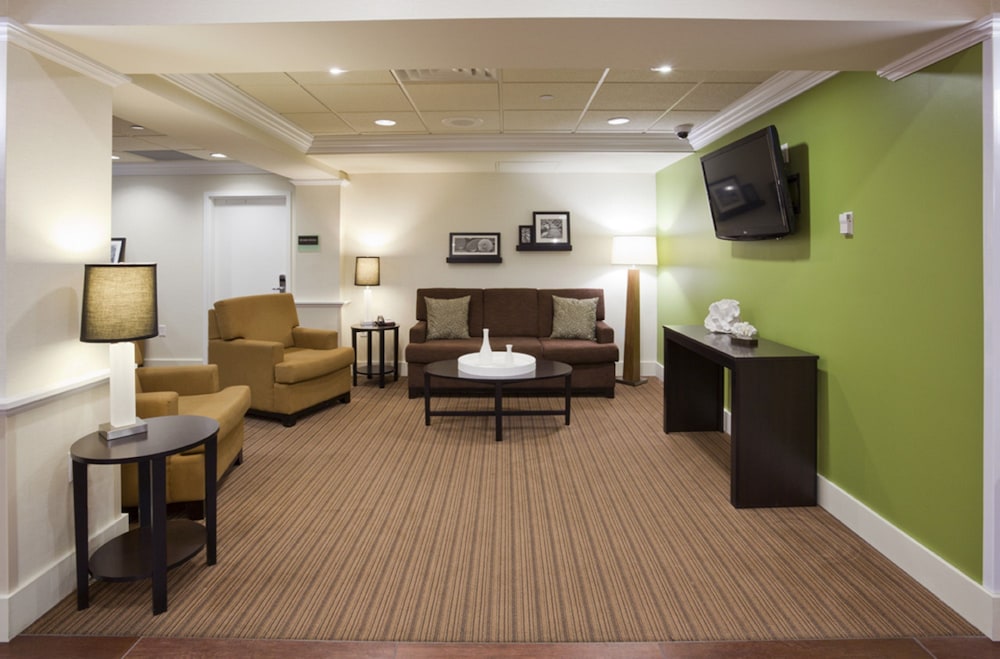 Holiday Inn Express Hotel Suites Rogers 34/51