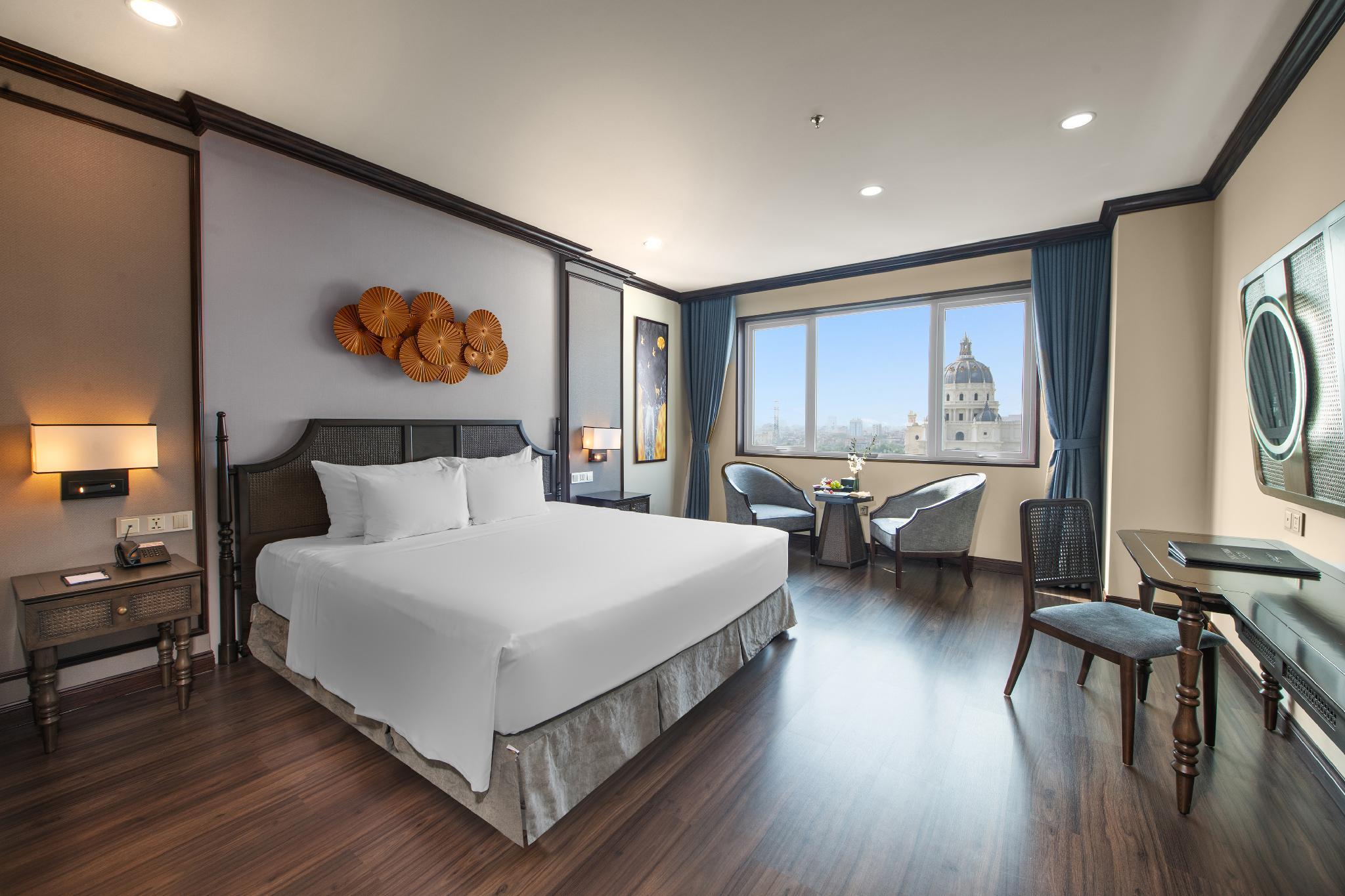 Grand, Deluxe, King Bed