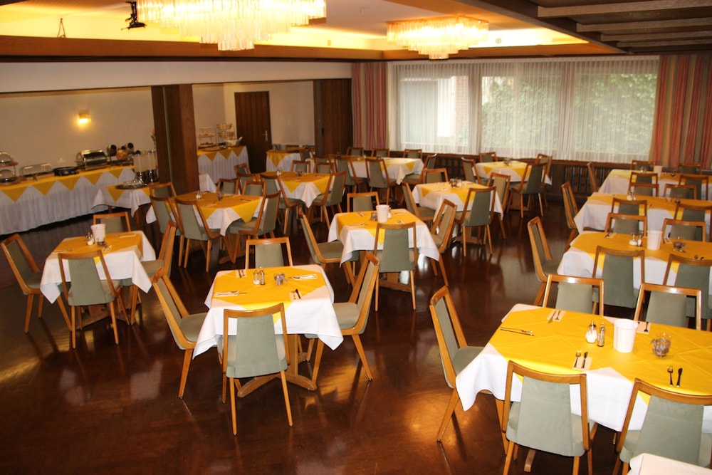 Hotel Waldblick 36/50