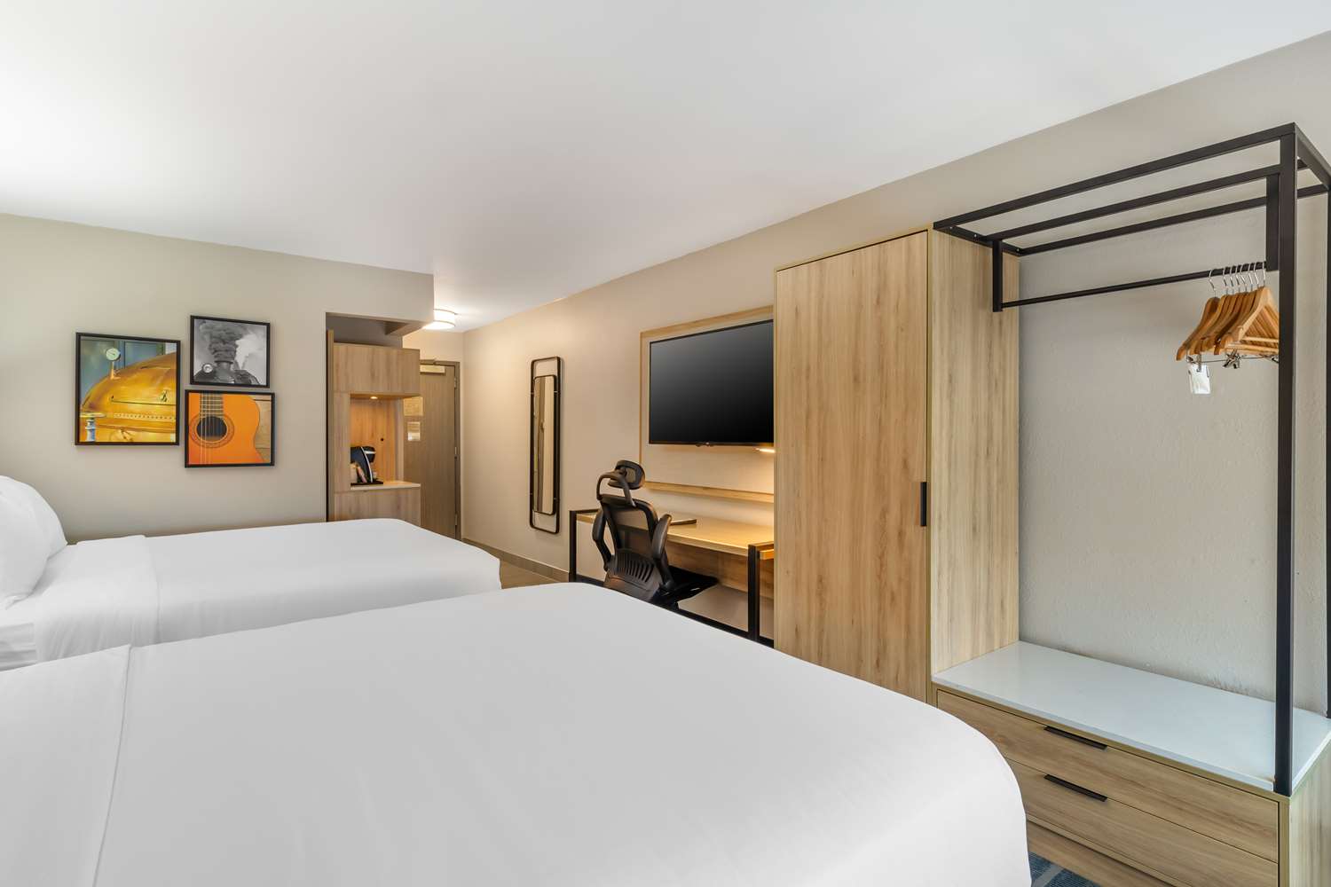 Room, 2 Queen Beds