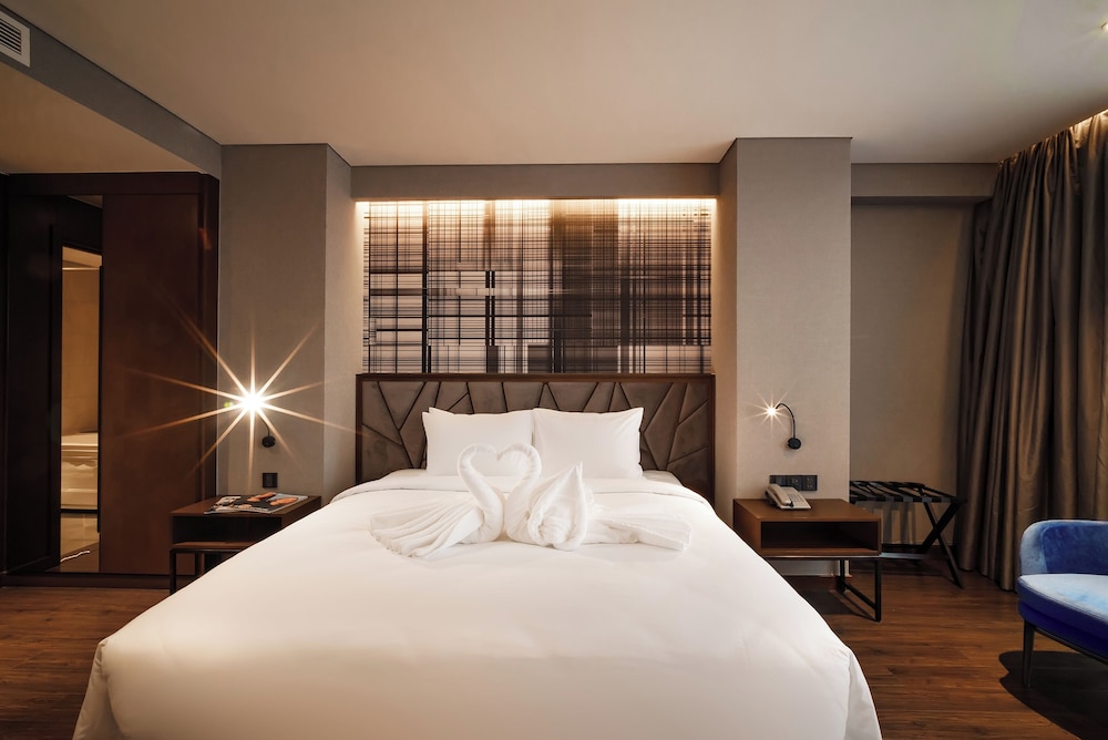 Nhat Ha Lavish Hotel 15/40