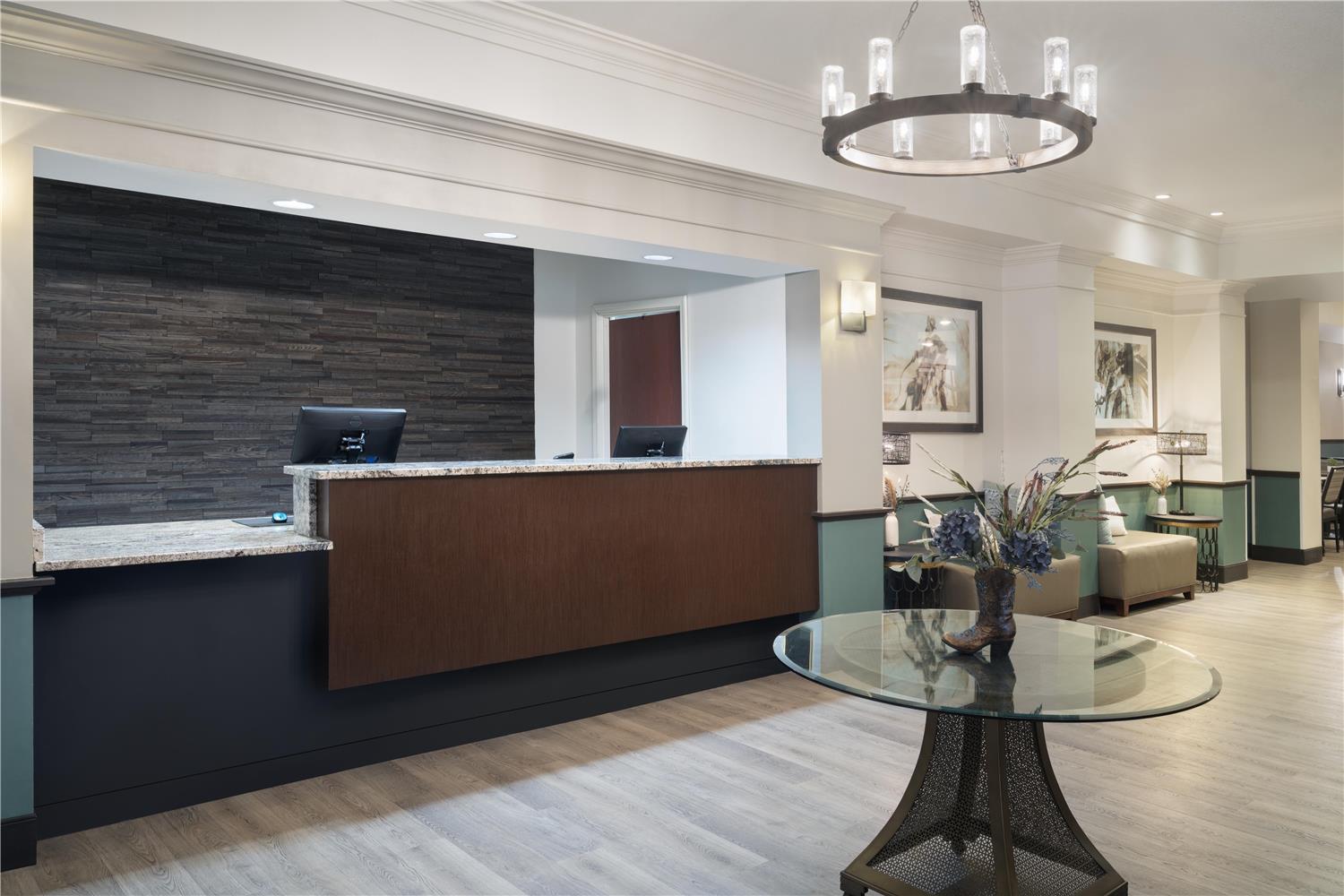 Best Western Plus Frontier Inn 6/53
