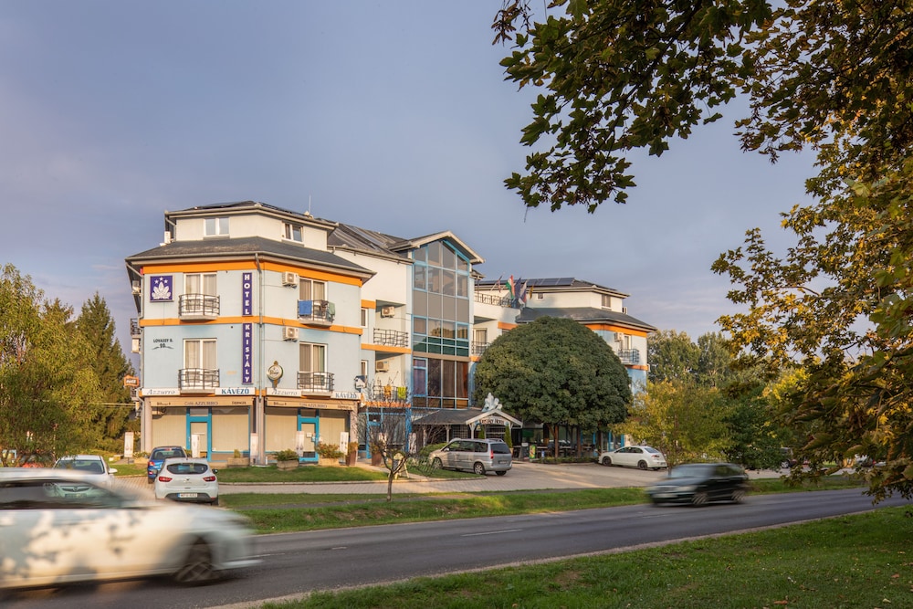 Minotel Kristaly 1/36