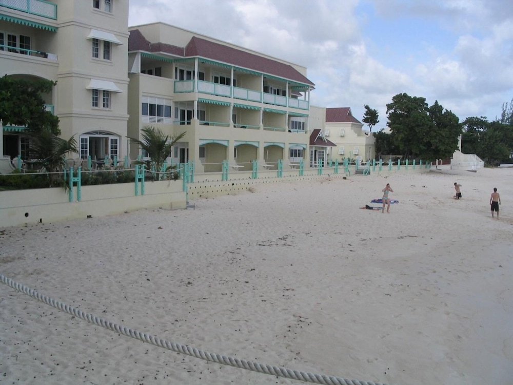 Coral Mist Beach Hotel 22/30