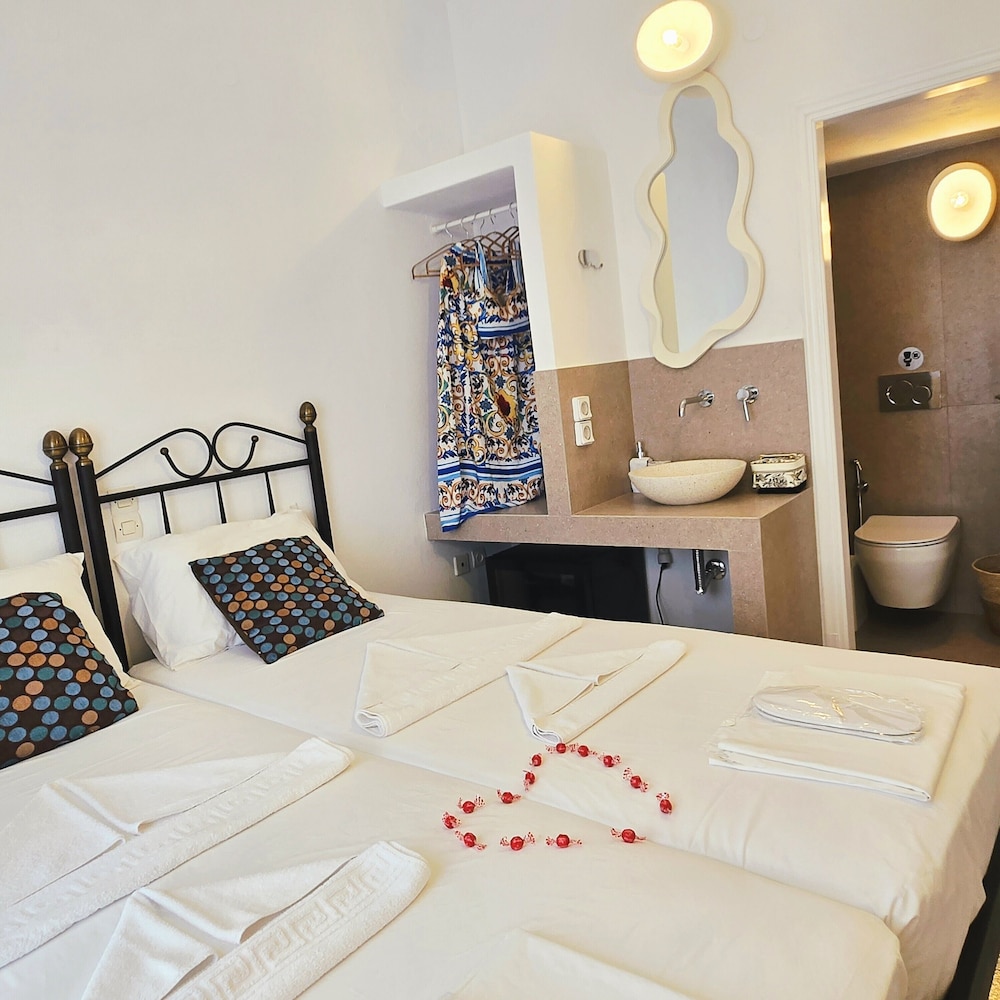 شقة بستة أسرّة بغرفتي نوم، Afrodite Hotel 7/10