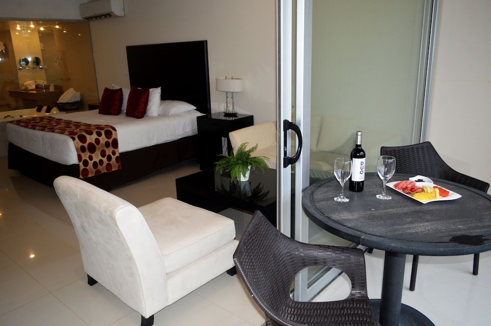 SUN HOTEL 29/68
